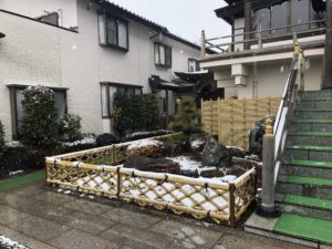 本覚寺　雪